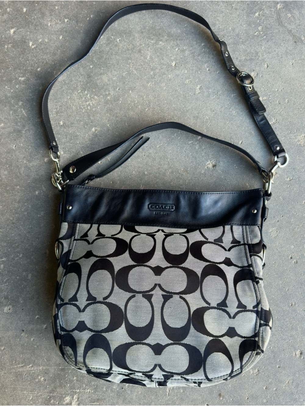 Coach Signature C Zoe Hobo Bag Black White Y2K Canvas Leather F14709